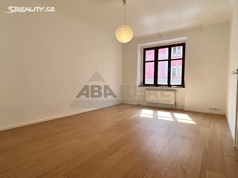 Pronájem bytu 2+1 85 m², Nad Panenskou, Praha 6 - Střešovice
