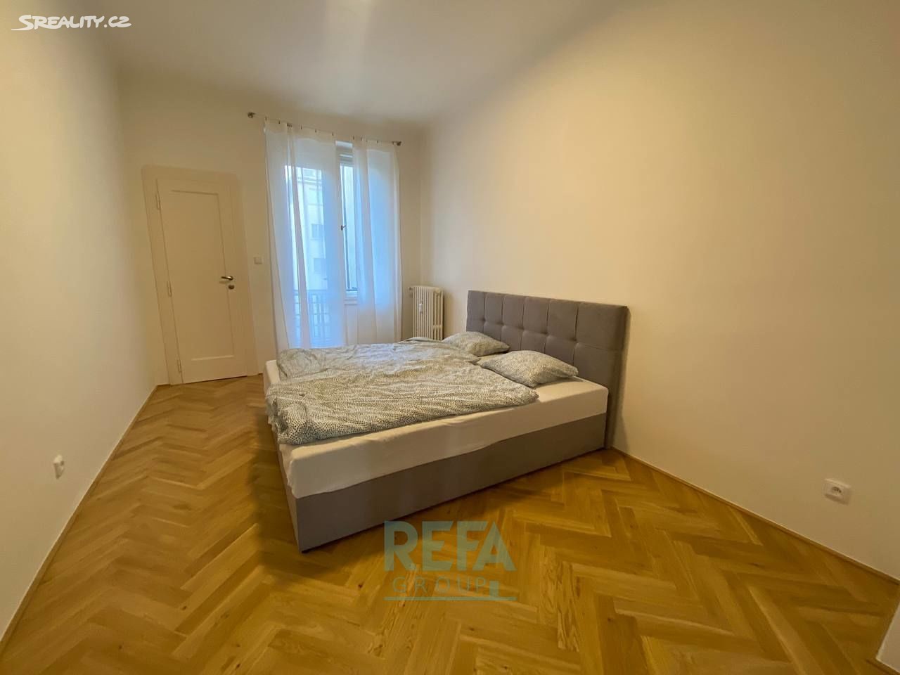 Pronájem bytu 2+1 97 m², náměstí Jiřího z Lobkovic, Praha 3 - Vinohrady