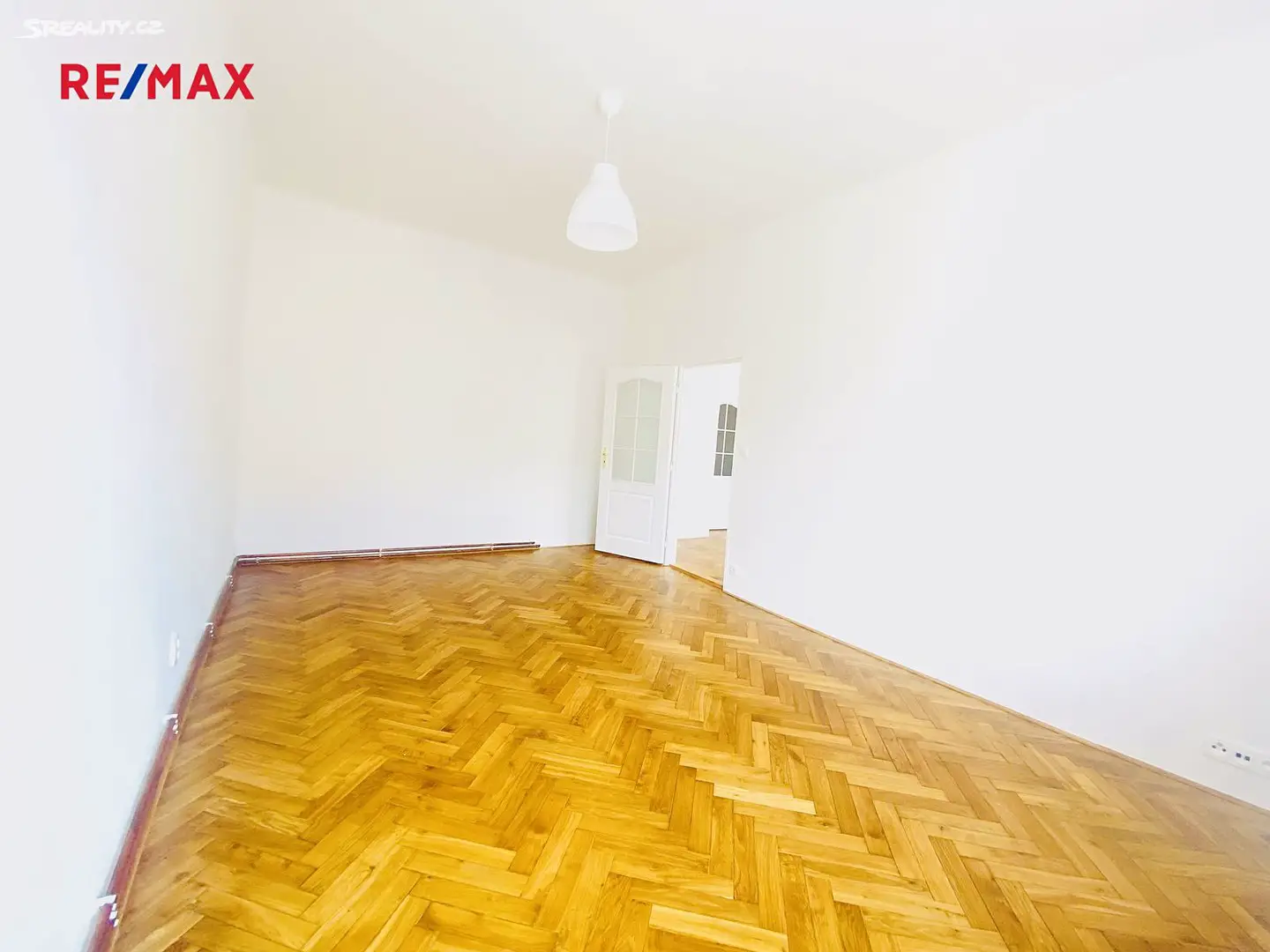 Pronájem bytu 3+1 95 m², Sudoměřská, Praha 3 - Žižkov