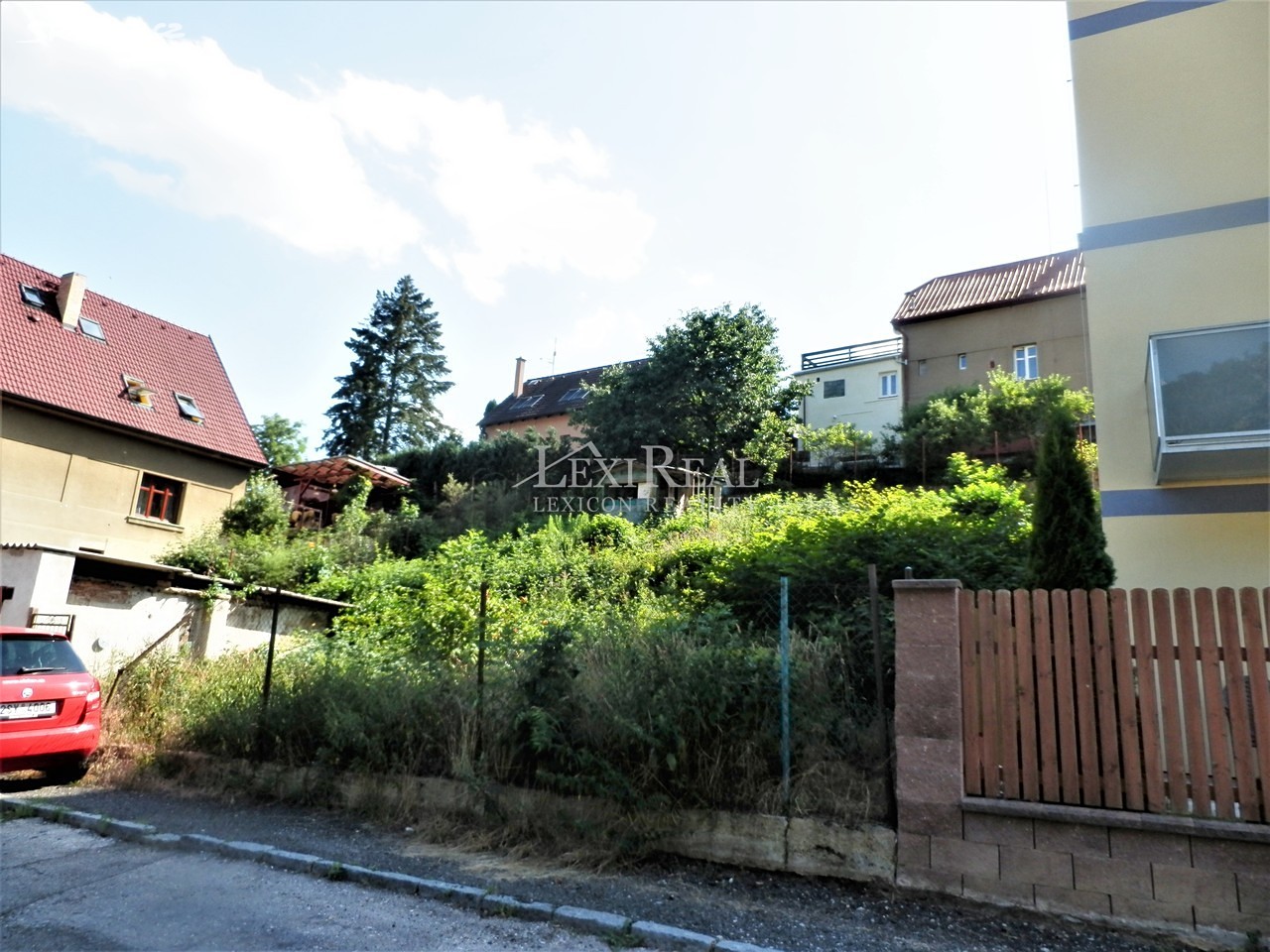 Prodej  stavebního pozemku 366 m², Prodloužená, Praha 5 - Velká Chuchle