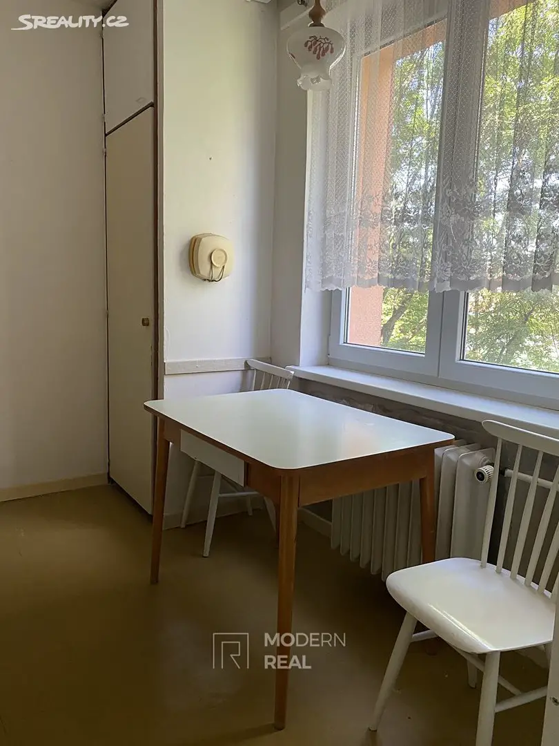 Prodej bytu 3+1 63 m², Olomoucká, Opava - Předměstí
