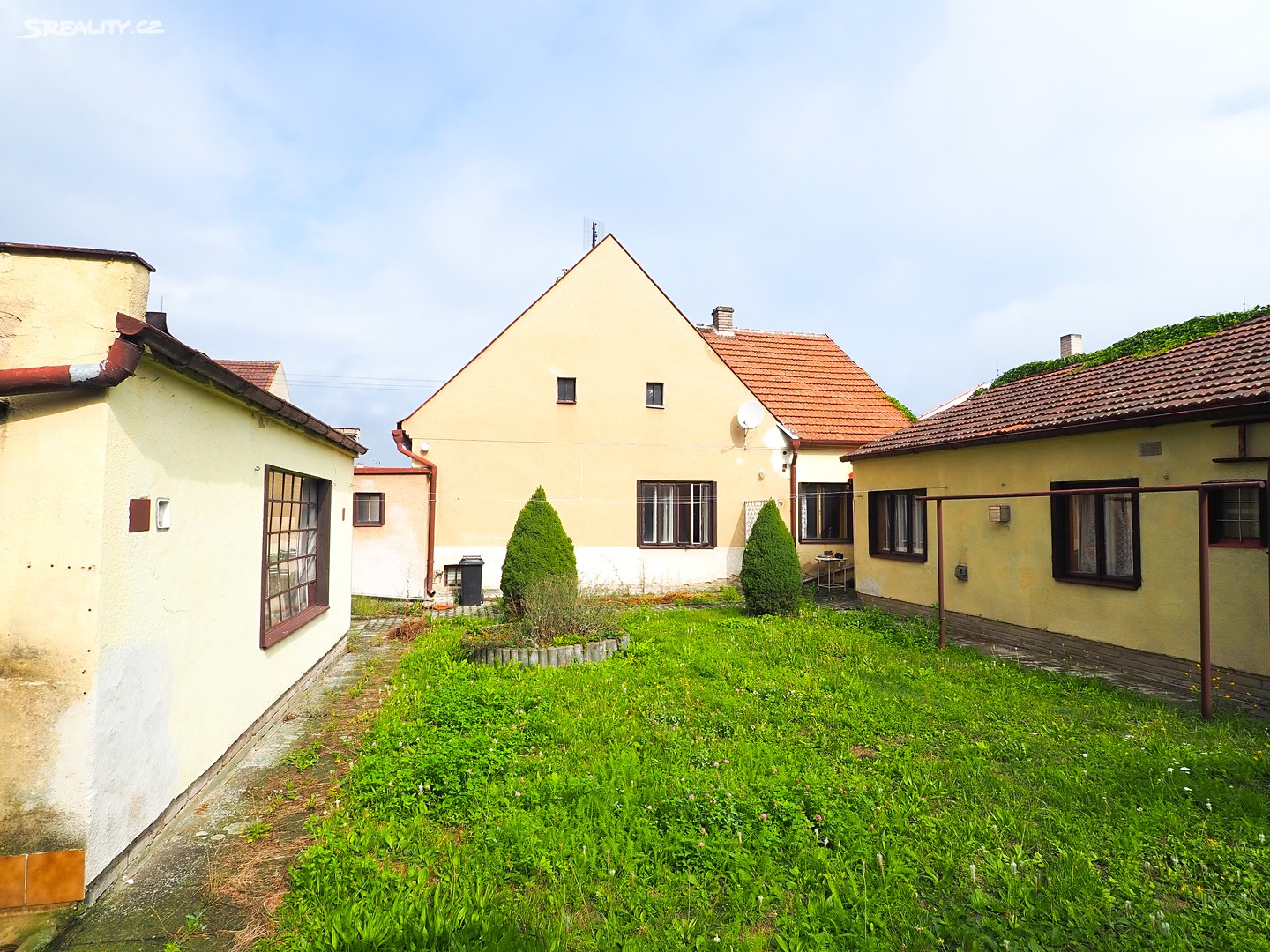 Prodej  rodinného domu 165 m², pozemek 437 m², Buštěhrad, okres Kladno
