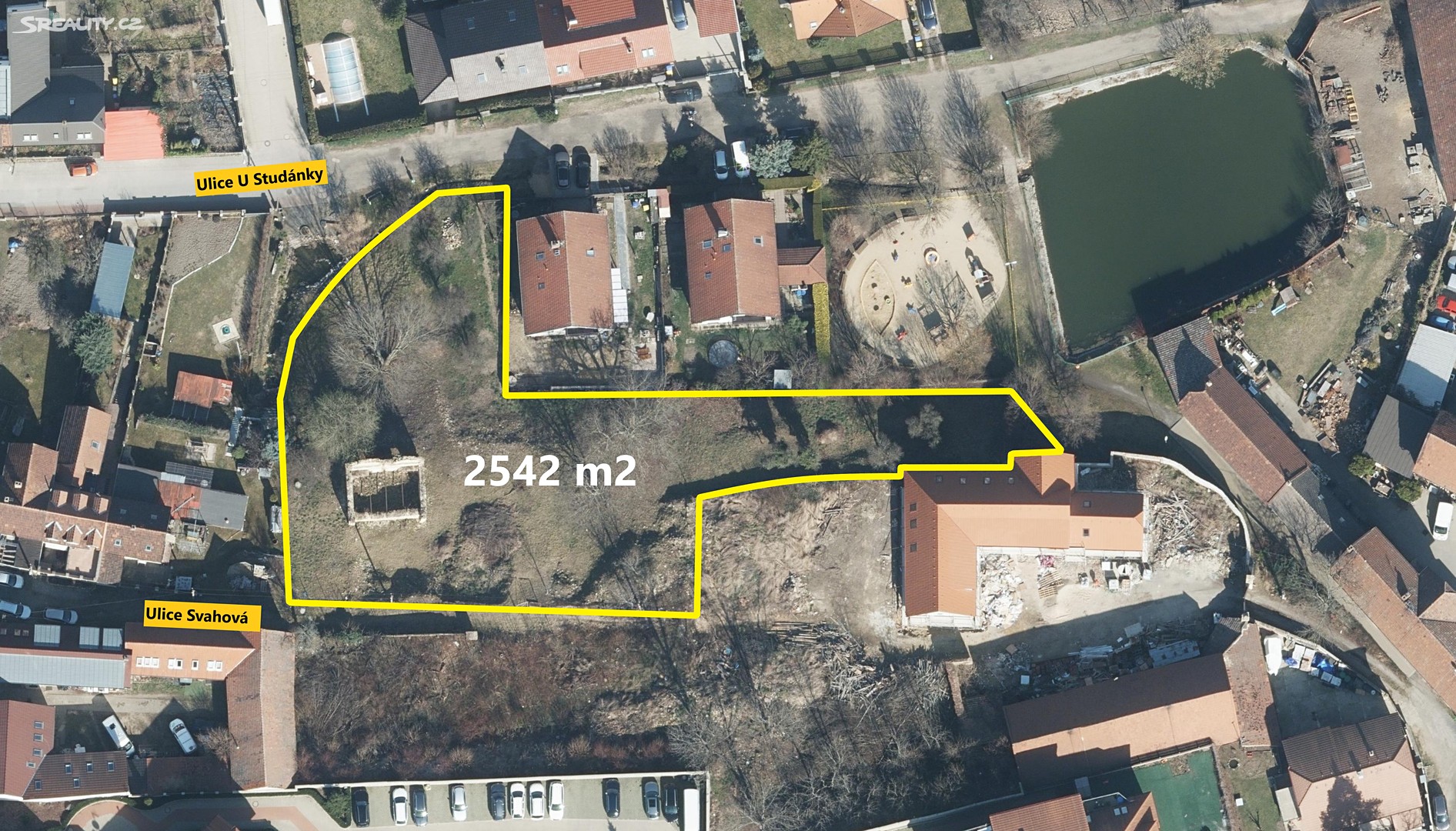 Prodej  stavebního pozemku 2 542 m², Svahová, Horoměřice