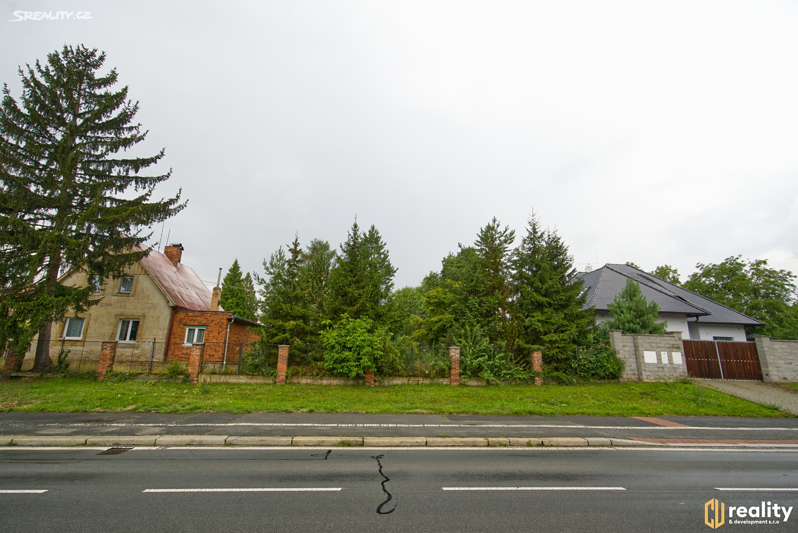 Prodej  stavebního pozemku 738 m², Karlovarská, Plzeň - Bolevec