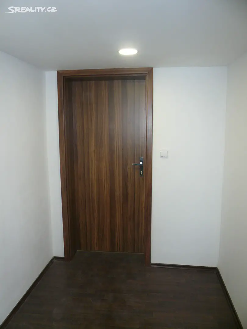 Pronájem bytu 1+kk 40 m², nám. Soukenné, Liberec - Liberec II-Nové Město