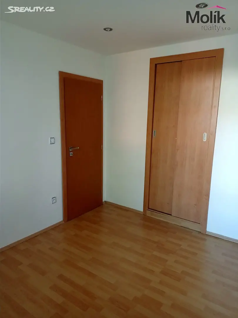 Prodej bytu 3+1 69 m², Kadaňská, Chomutov