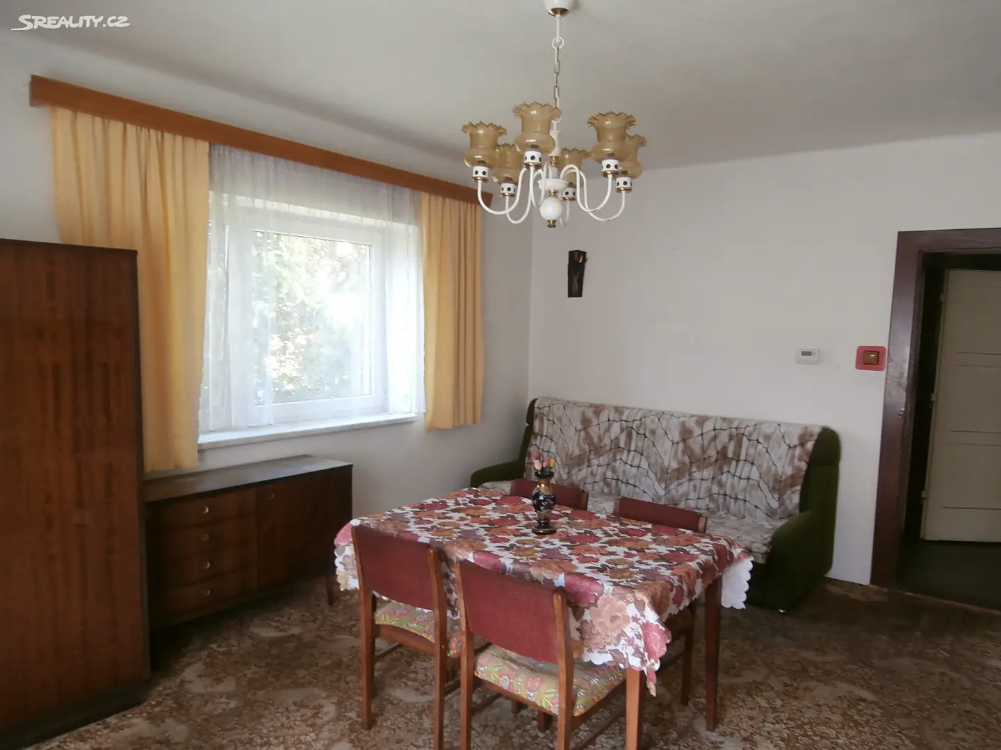 Prodej  rodinného domu 300 m², pozemek 972 m², Valašské Meziříčí - Podlesí, okres Vsetín