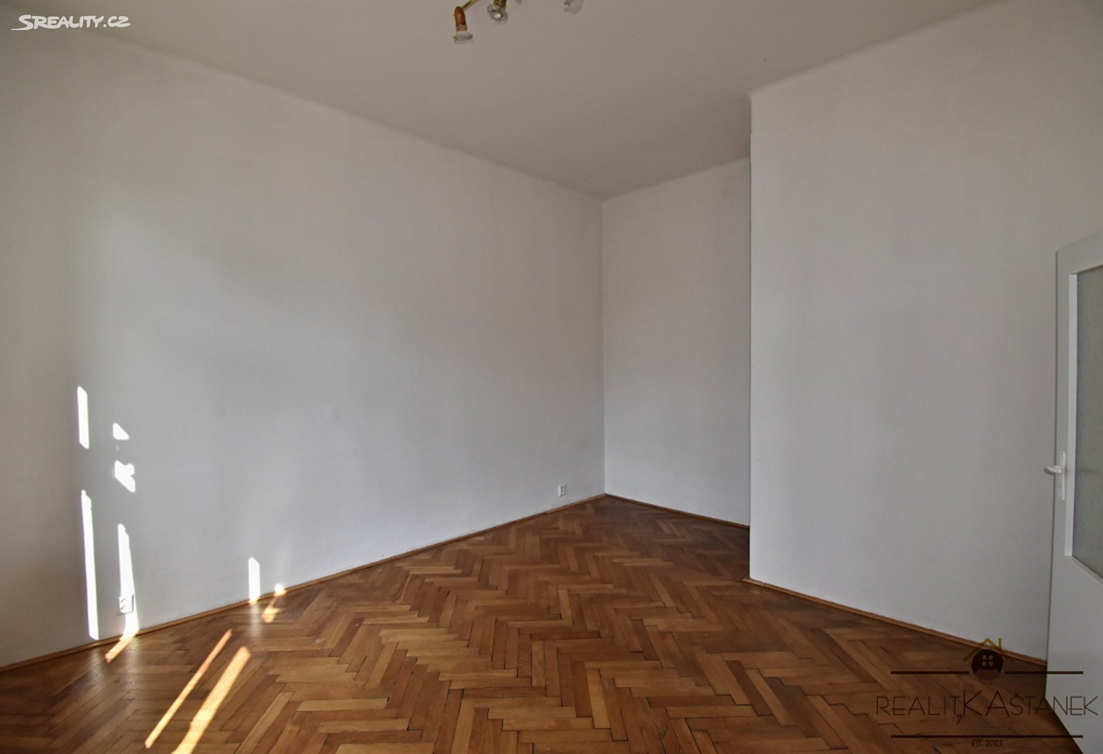 Pronájem bytu 1+1 38 m², 5. května, Liberec - Liberec I-Staré Město