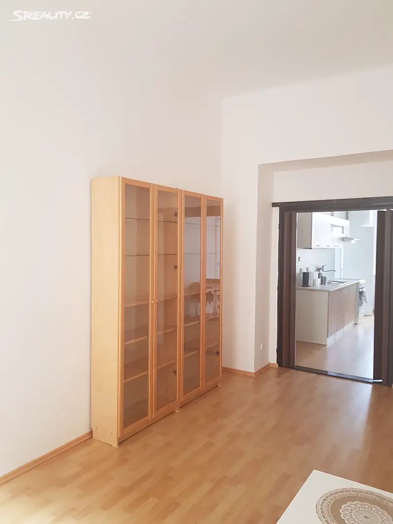 Pronájem bytu 1+1 40 m², Bořivojova, Praha - Praha 3