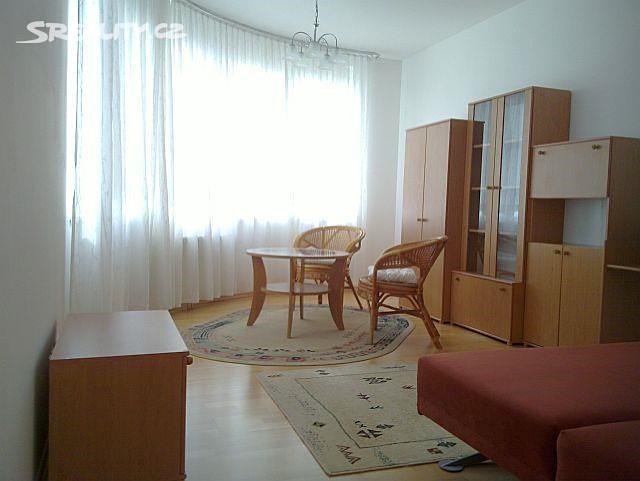 Pronájem bytu 1+1 42 m², U Zvonařky, Praha 2 - Vinohrady