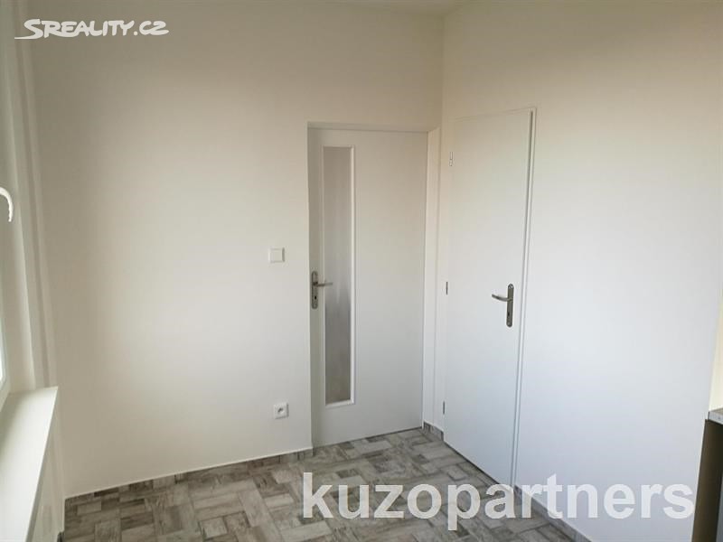Pronájem bytu 2+1 60 m², Bezručova, Chomutov