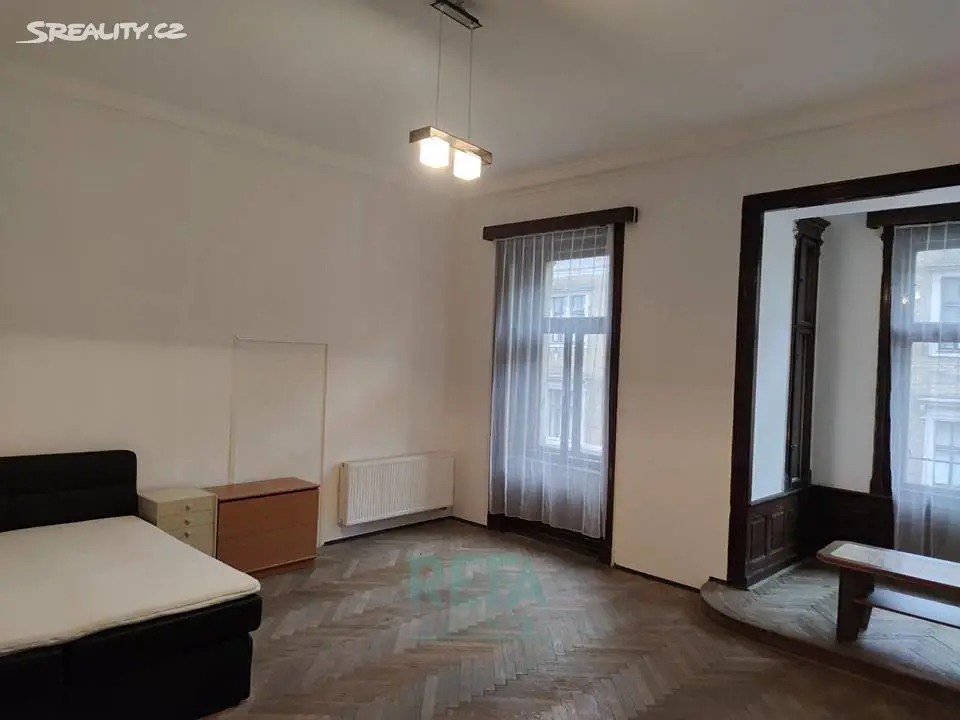 Pronájem bytu 2+1 70 m², Za Poříčskou bránou, Praha 8 - Karlín
