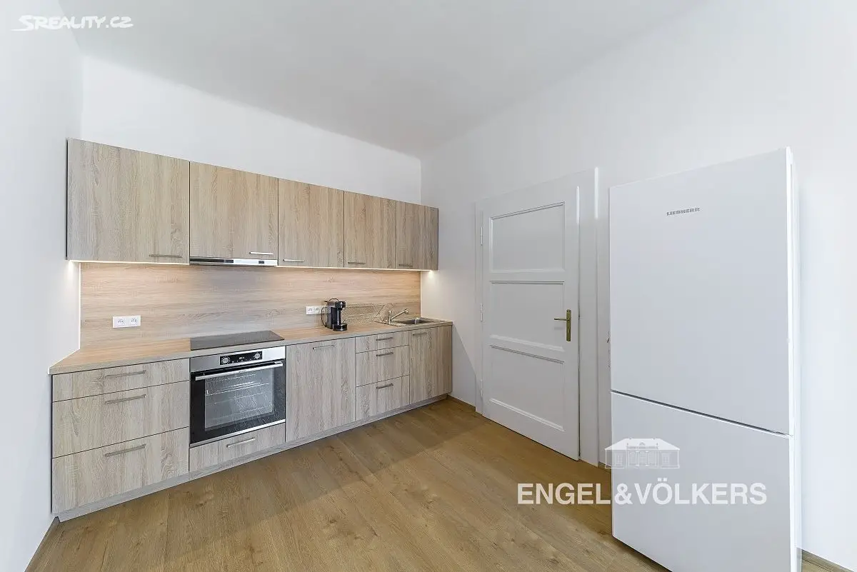 Pronájem bytu 2+1 84 m², Kubelíkova, Praha 3 - Žižkov