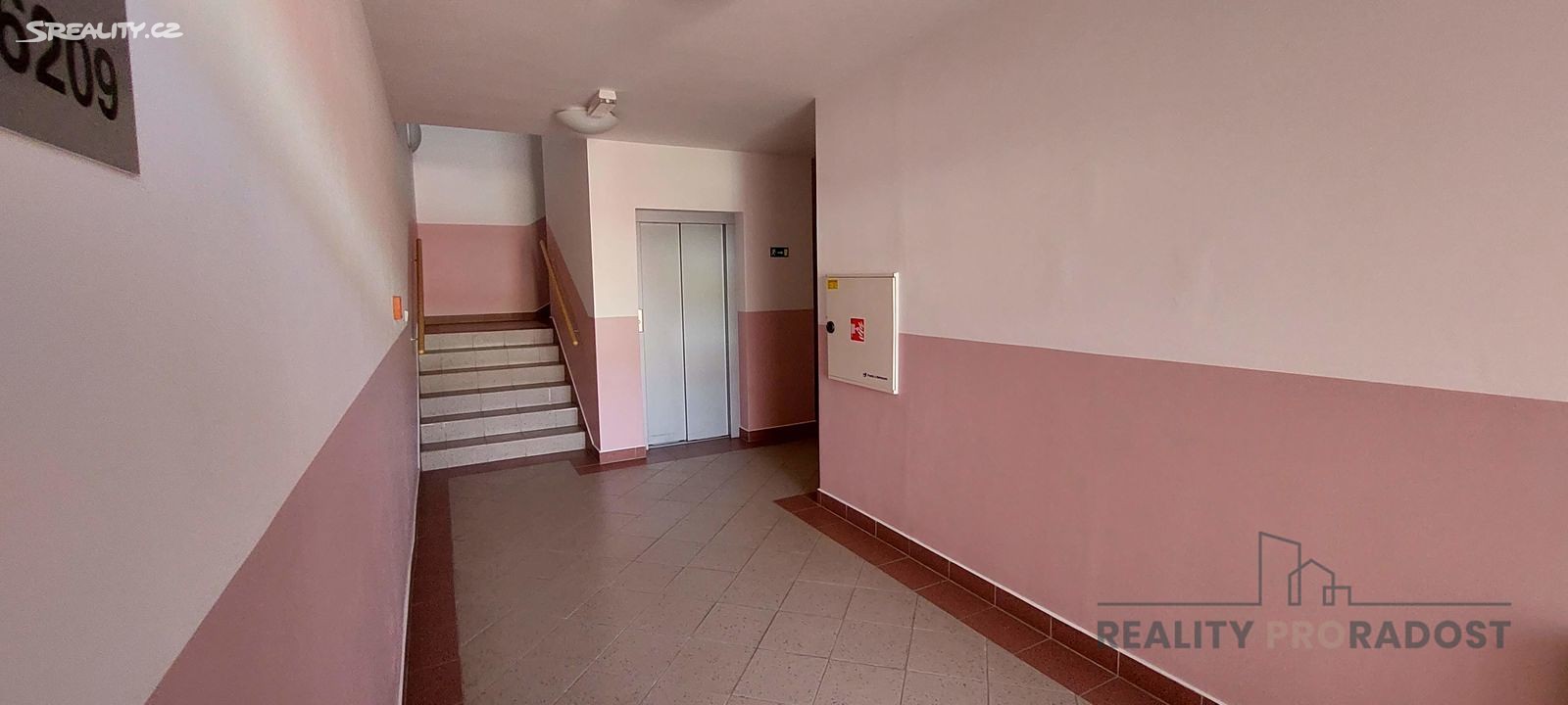 Pronájem bytu 2+kk 44 m², Českodubská, Praha 9 - Vinoř