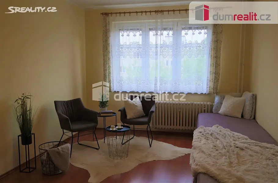 Prodej bytu 2+kk 36 m², Budovatelů, Karlovy Vary