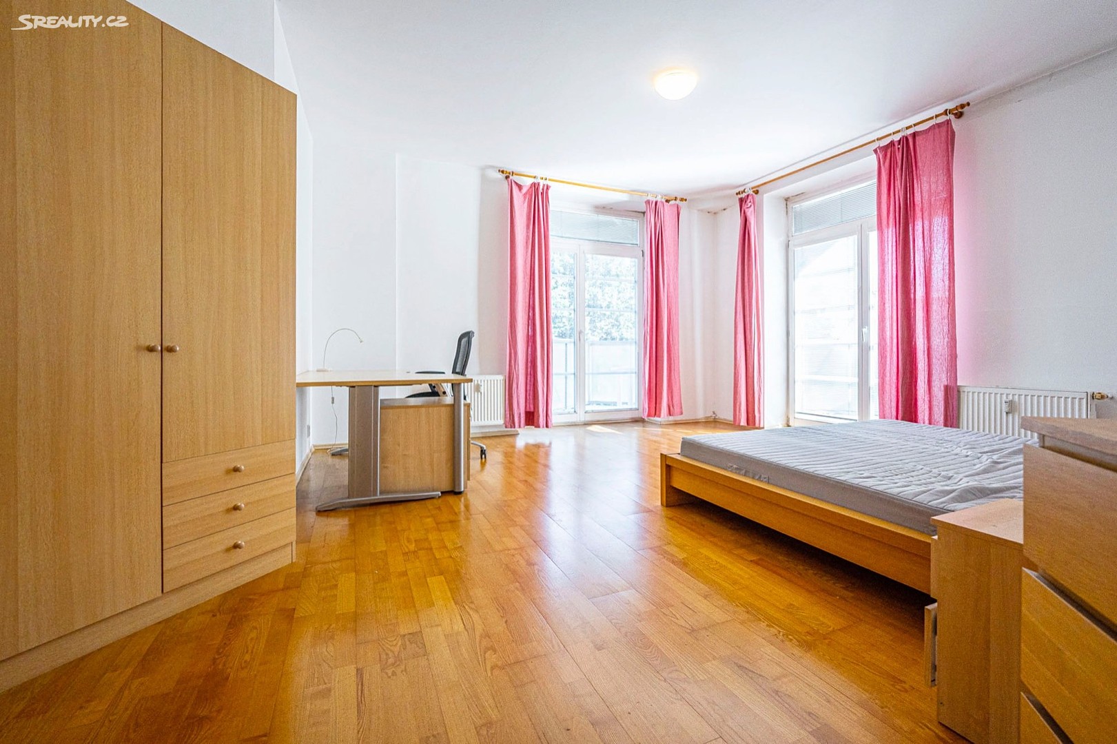Prodej bytu 4+1 180 m², Na okraji, Praha 6 - Veleslavín