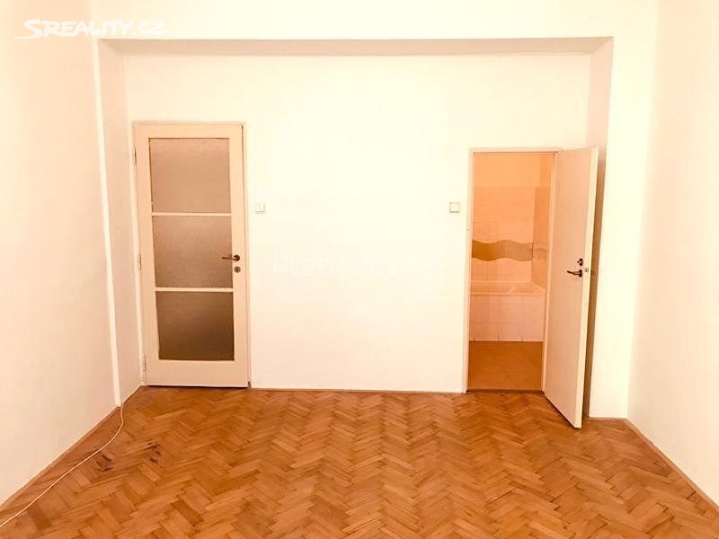 Pronájem bytu 1+1 38 m², Nad Kajetánkou, Praha 6 - Břevnov