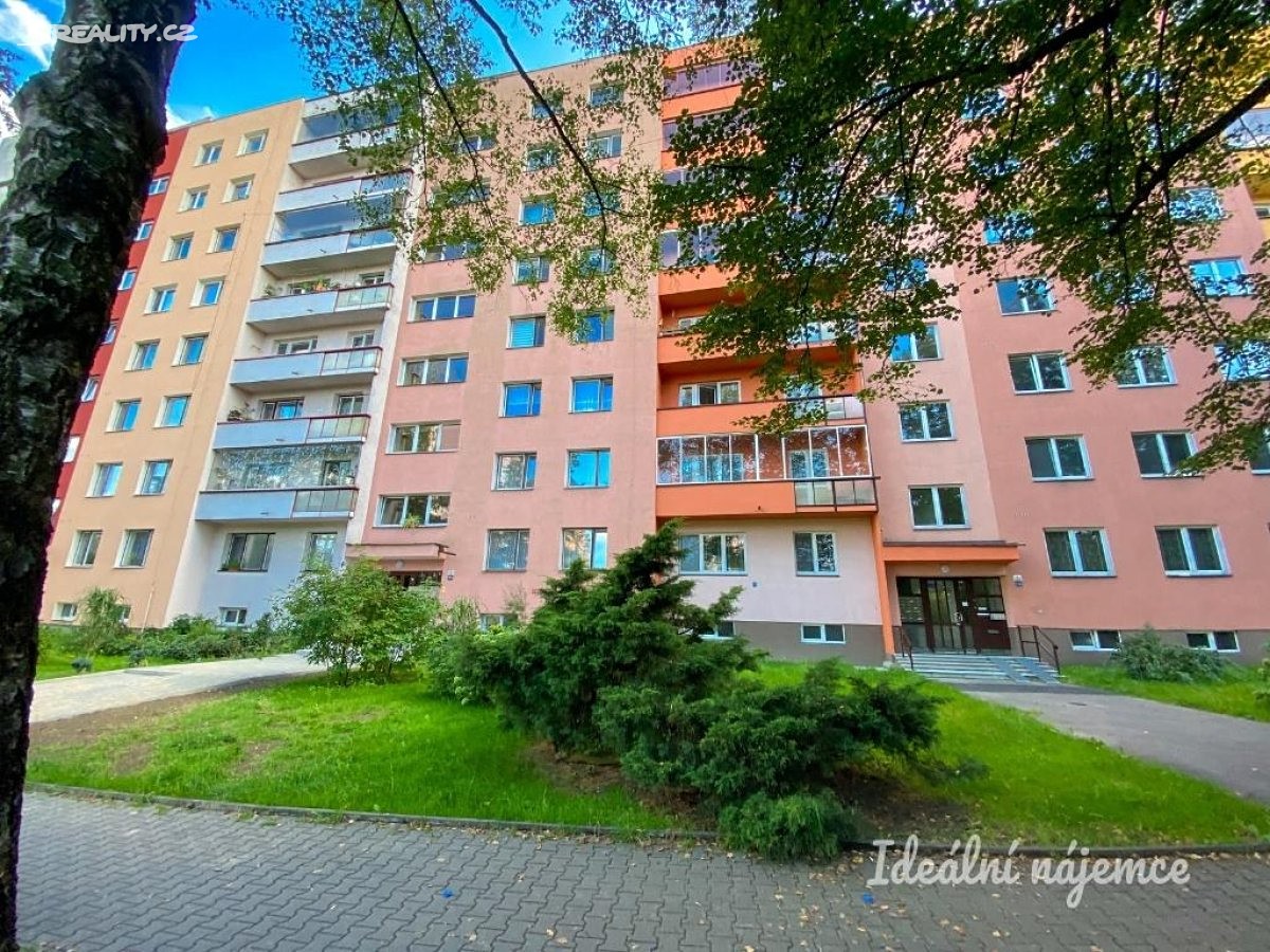 Pronájem bytu 1+kk 24 m², Zdeňka Štěpánka, Ostrava - Poruba