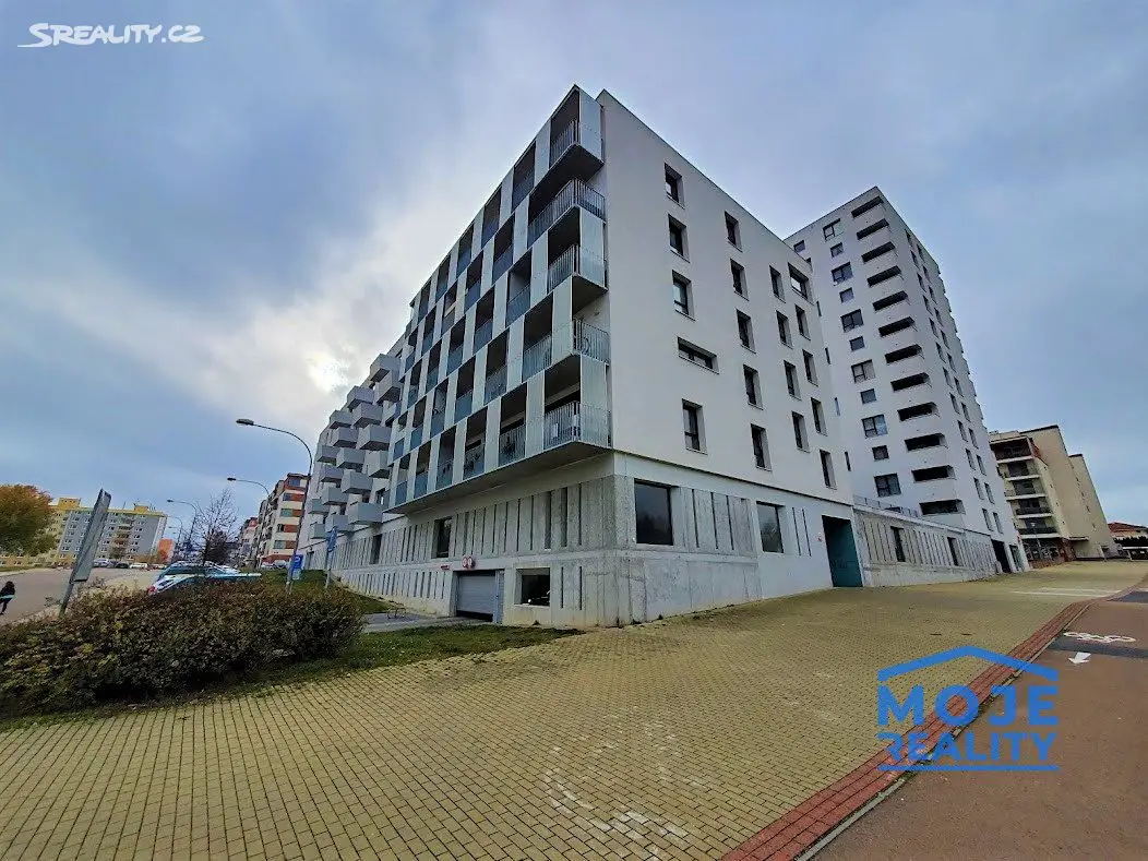 Pronájem bytu 1+kk 35 m², Na Chmelnicích, Plzeň - Severní Předměstí