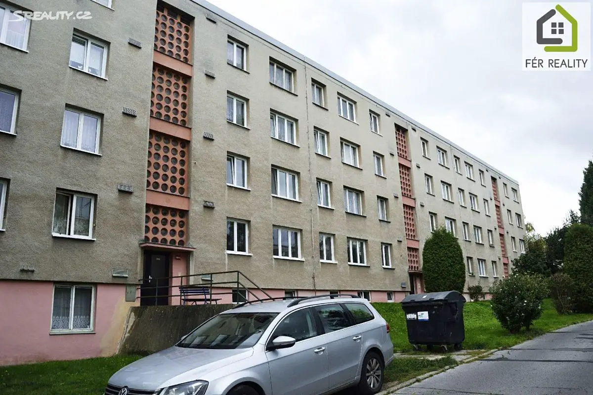 Pronájem bytu 2+1 55 m², Na Urbance, Roudnice nad Labem