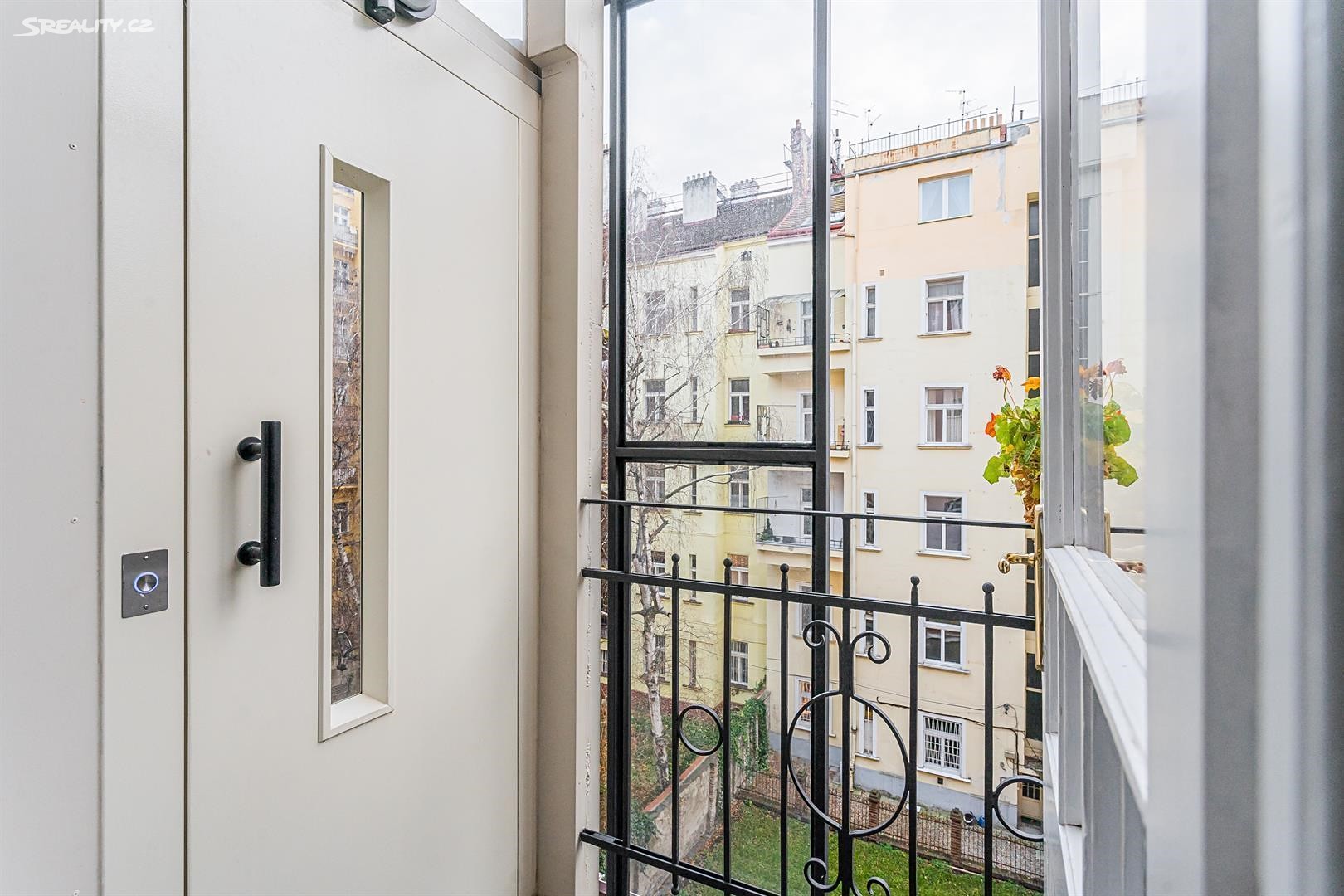 Pronájem bytu 2+kk 50 m², Mánesova, Praha 2 - Vinohrady