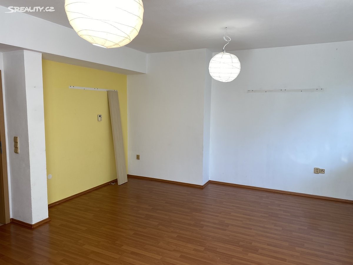 Pronájem bytu 3+kk 73 m², Chudčická, Brno - Bystrc