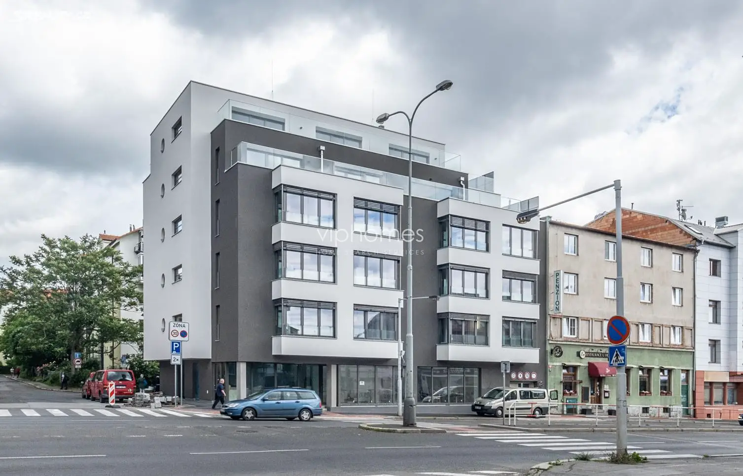 Prodej bytu 1+kk 53 m², Vršní, Praha 8 - Kobylisy