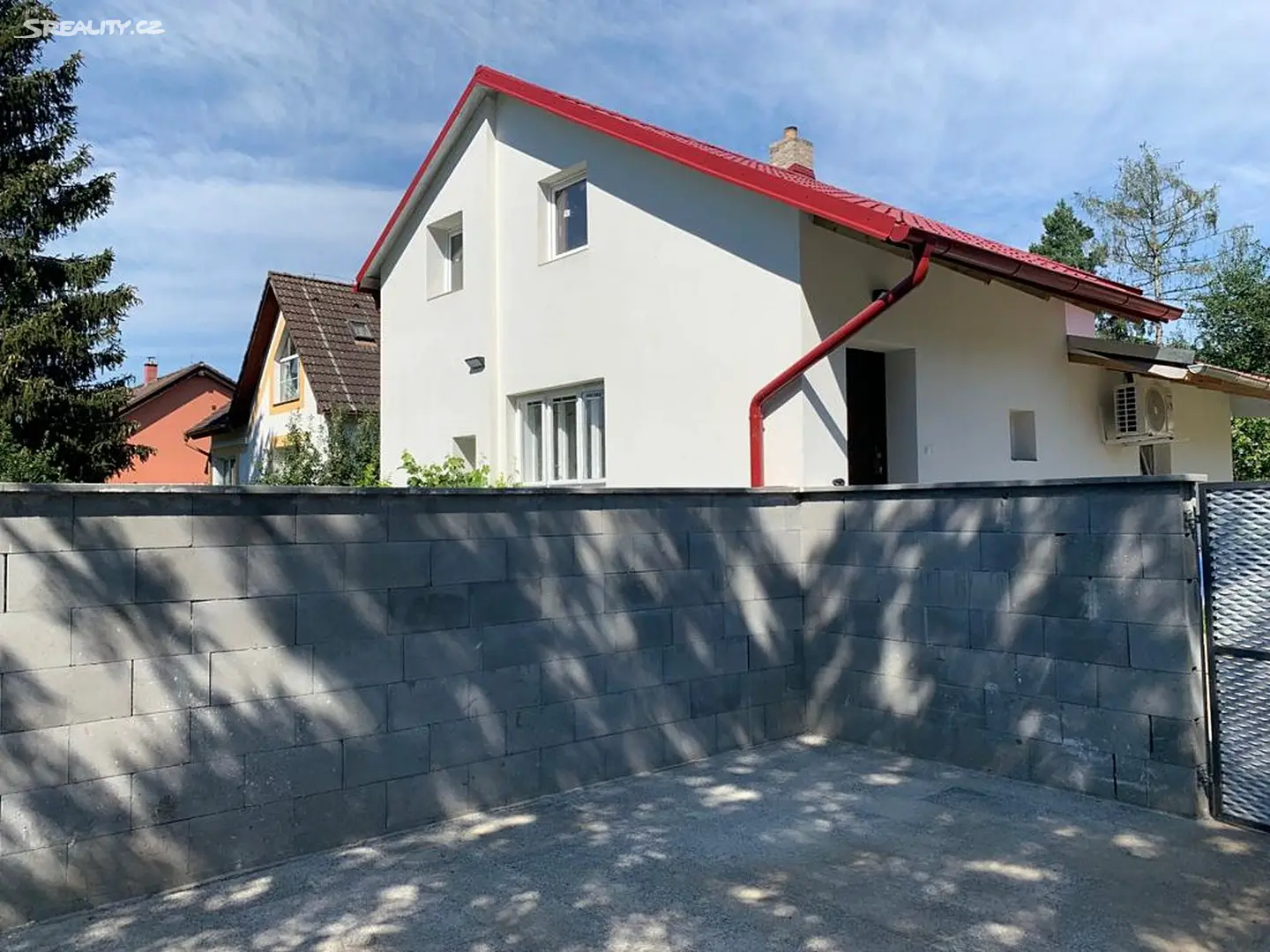Prodej  rodinného domu 120 m², pozemek 421 m², Praha 4 - Točná