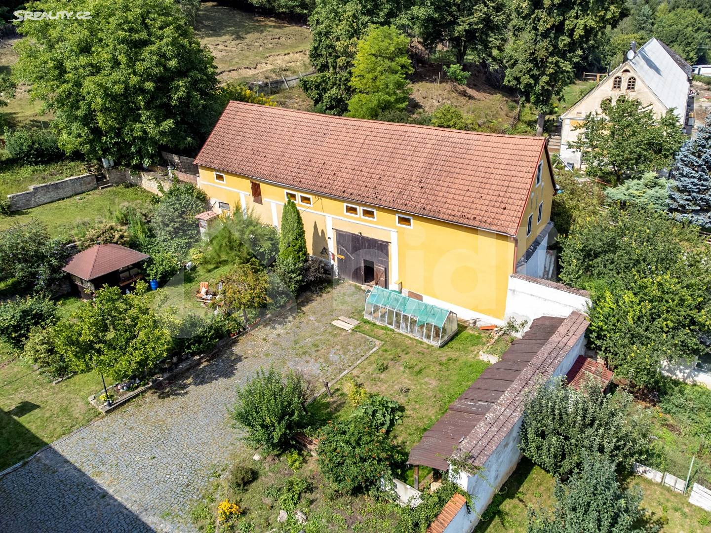 Prodej  vily 320 m², pozemek 4 956 m², Snědovice - Střížovice, okres Litoměřice