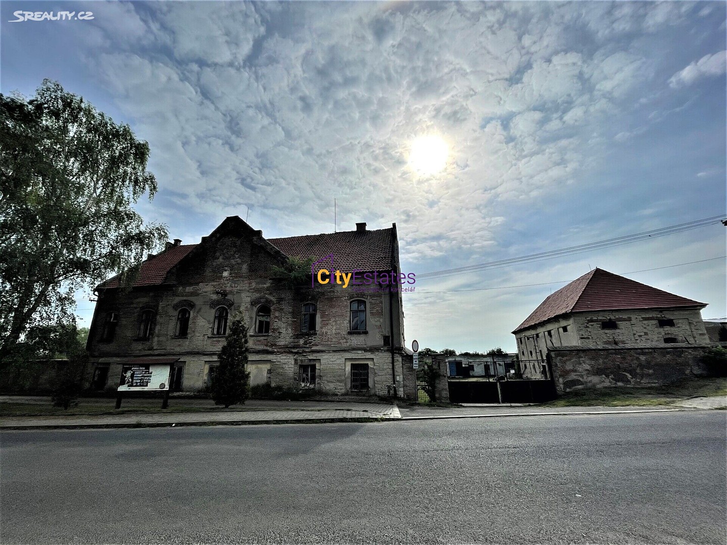 Prodej  stavebního pozemku 5 848 m², Kostomlaty pod Řípem, okres Litoměřice