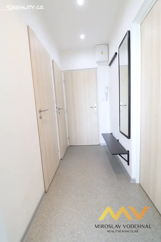 Pronájem bytu 1+1 35 m², Formánkova, Hradec Králové - Moravské Předměstí