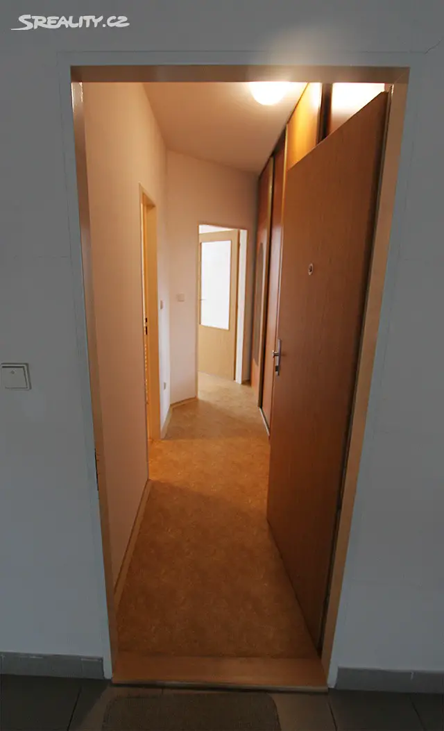 Pronájem bytu 1+kk 49 m² (Podkrovní), Butovská, Jičín - Nové Město