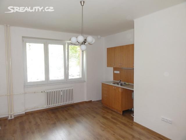 Pronájem bytu 1+kk 23 m², Maďarská, Ostrava - Poruba