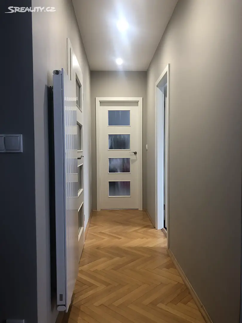 Pronájem bytu 2+kk 50 m², Sadská, Praha 9 - Hloubětín