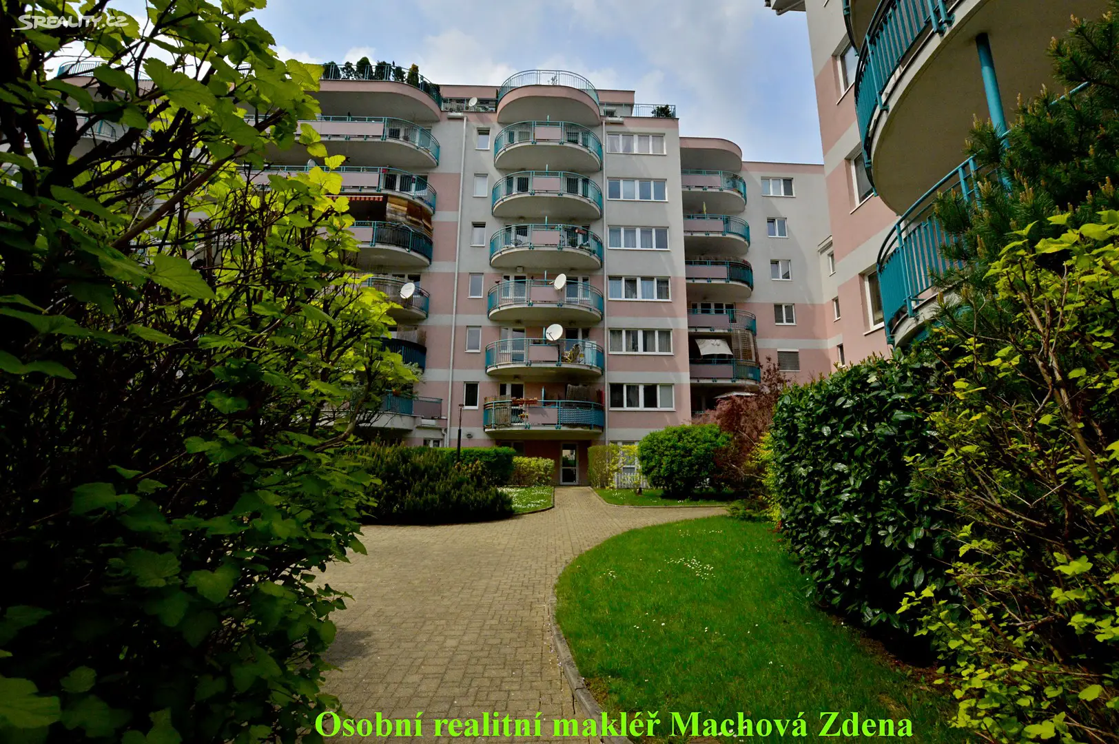 Pronájem bytu 2+kk 60 m², Gutova, Praha - Strašnice
