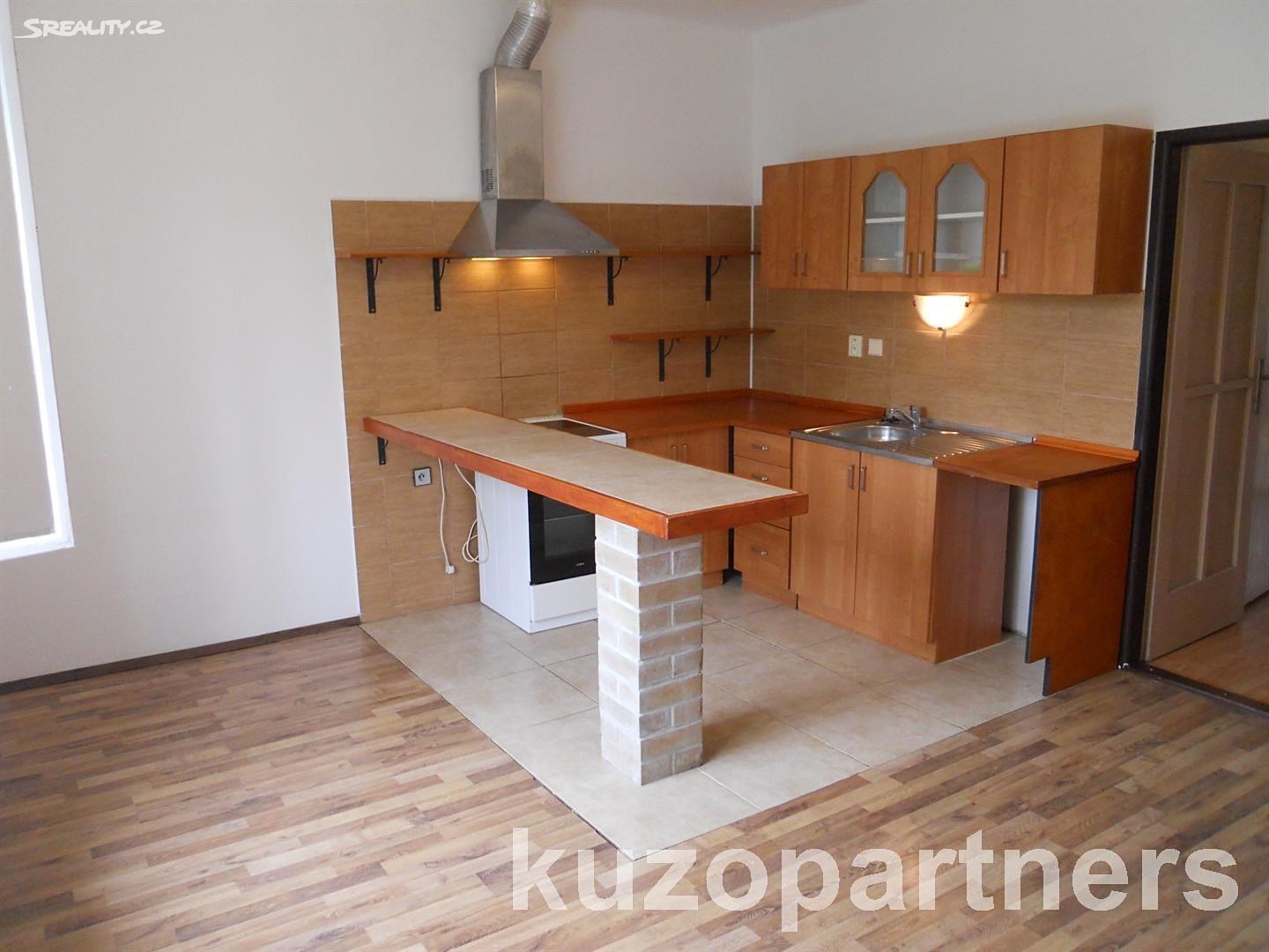 Pronájem bytu 2+kk 65 m², Na Třebešíně, Praha 10 - Strašnice