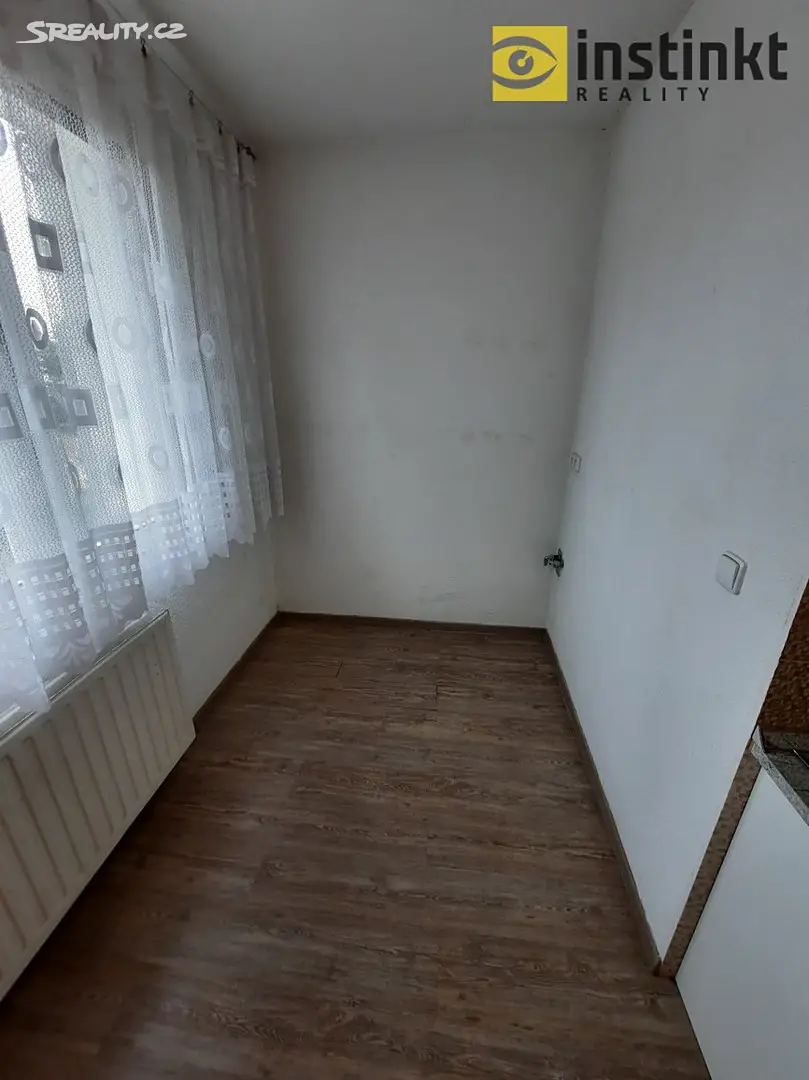 Pronájem bytu 3+1 81 m², U Husa, Horní Bříza