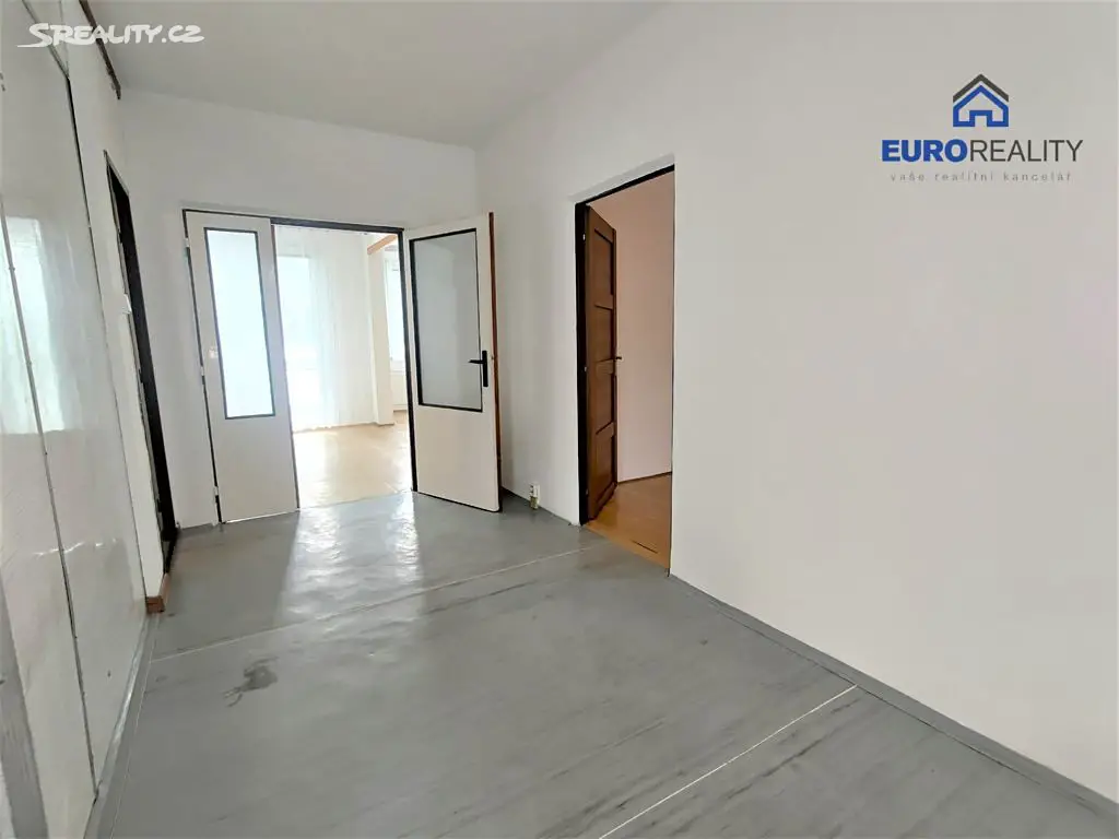 Pronájem bytu 3+1 75 m², Komenského, Plzeň - Severní Předměstí