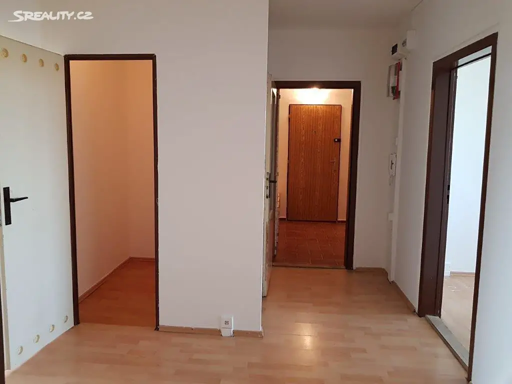 Pronájem bytu 3+1 91 m², Ke Kurtům, Praha 4 - Písnice