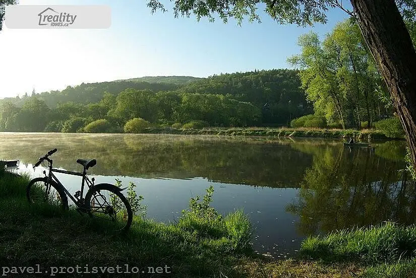 Pražská, Lety, okres Praha-západ