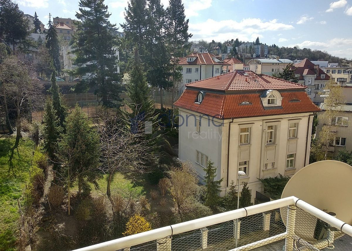Levá, Praha 4 - Podolí