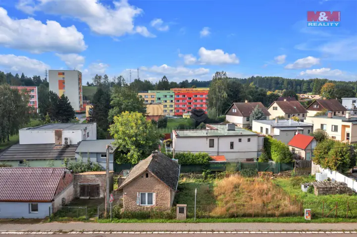 Tovární, Prachovice, Chrudim