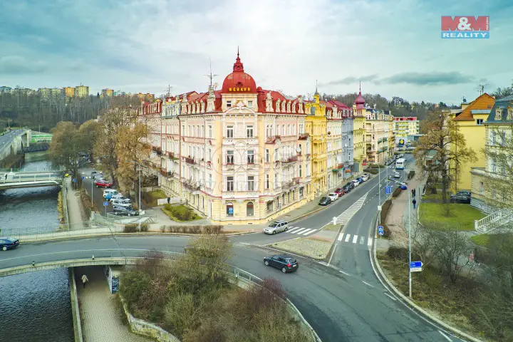 Vítězná 1045, Karlovy Vary