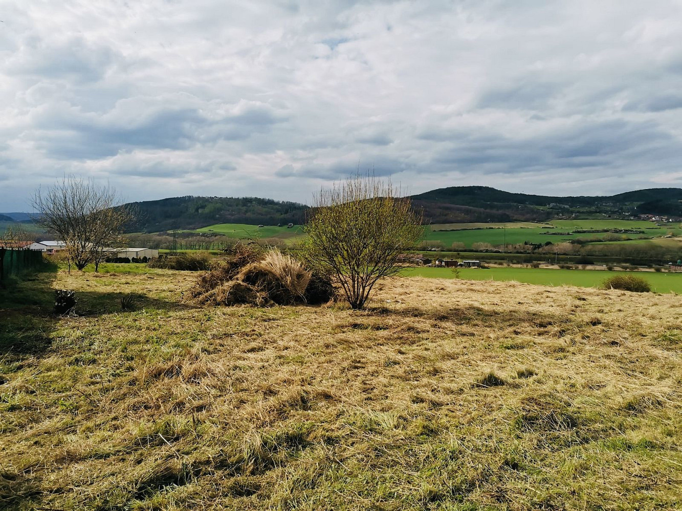 Bavoryně - Na Lhotkách, okres Beroun