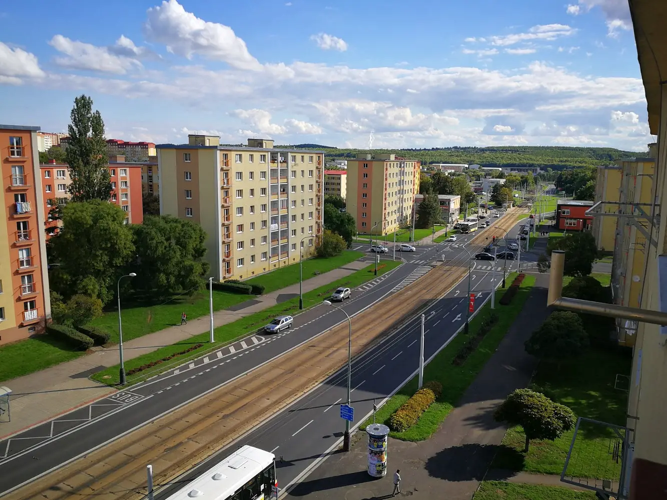 Jaroslava Vrchlického, Most