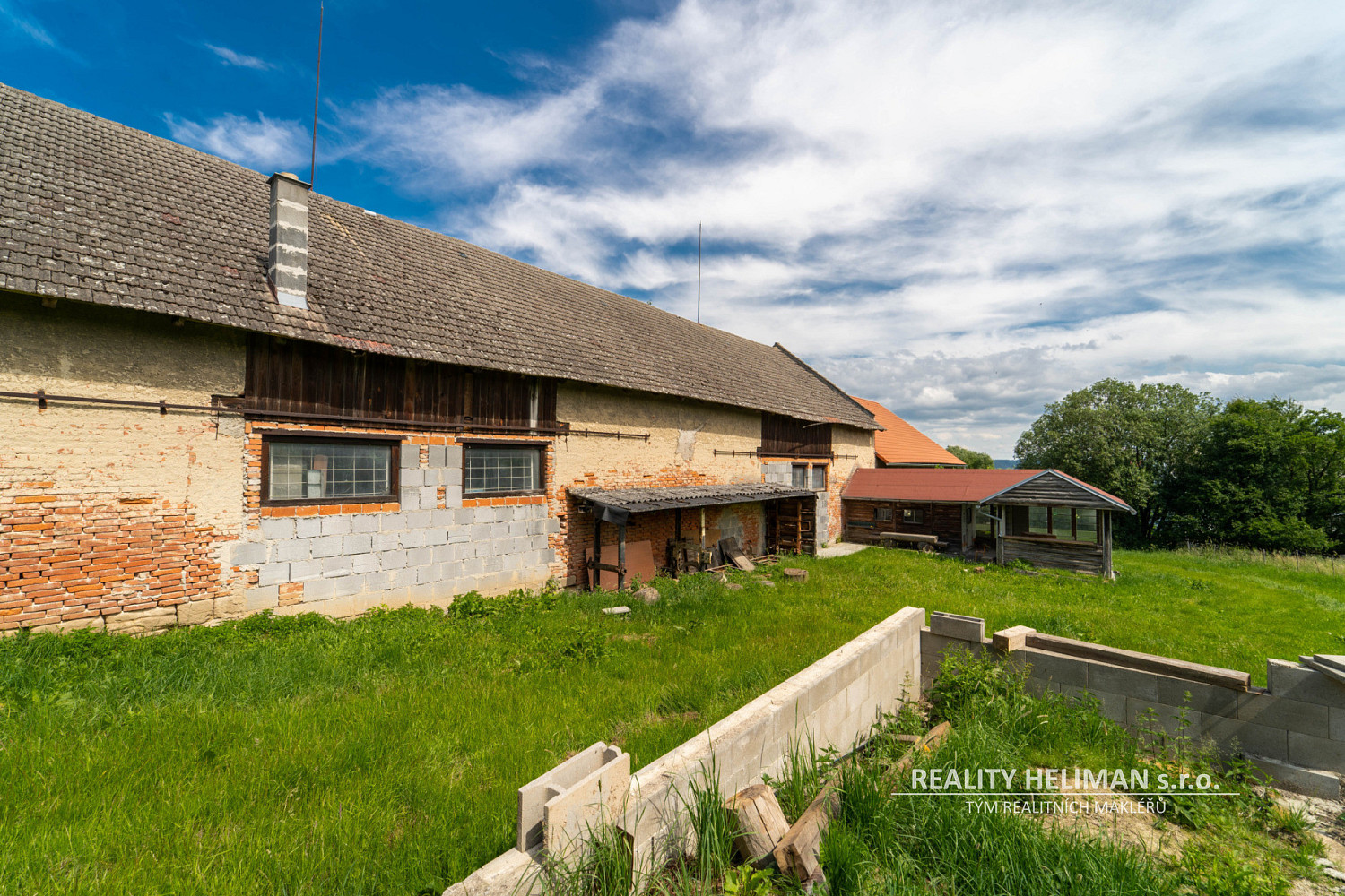 Tachov, okres Česká Lípa