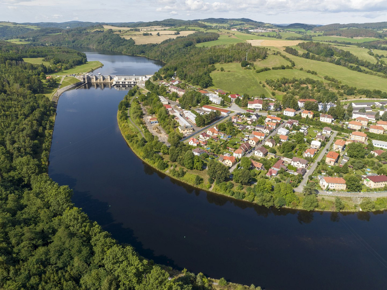 Kamýk nad Vltavou, okres Příbram