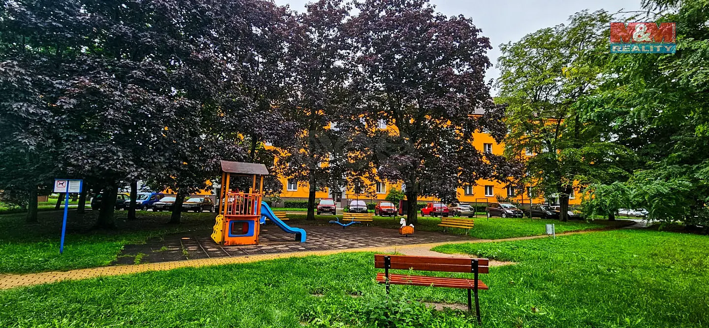 Benešovo náměstí, Pardubice - Zelené Předměstí