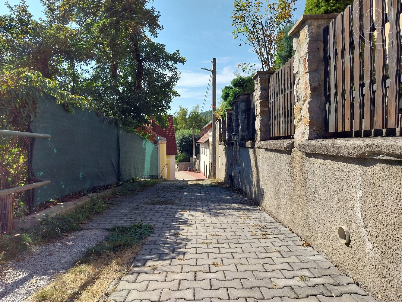 Karlík, okres Praha-západ