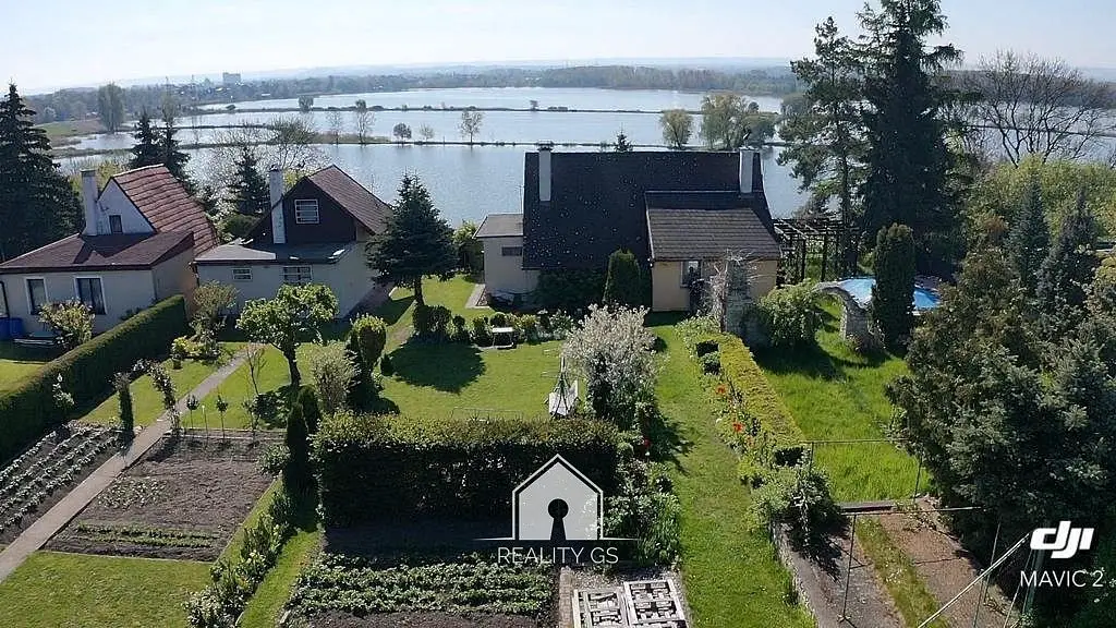 Lenešice, okres Louny